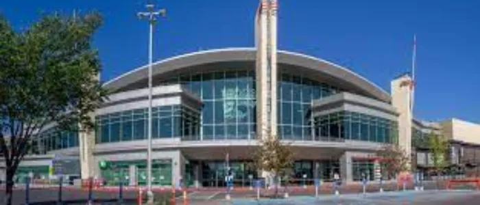 Calgary, Alberta Commercial Expansion