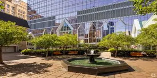 De Maisonneuve Ouest Montreal Quebec CA